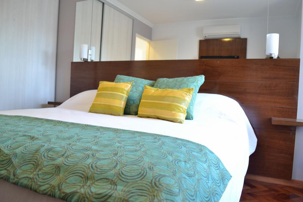 At Suites Córdoba Bilik gambar